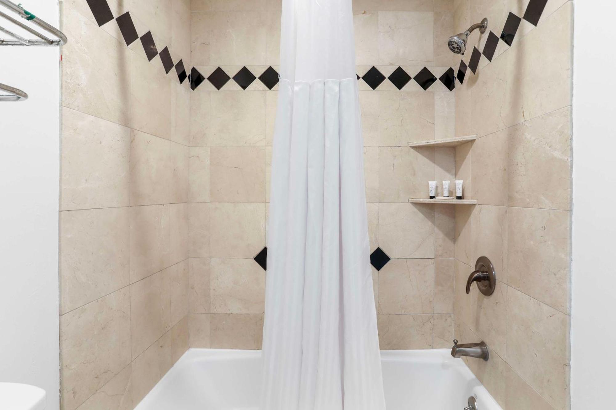 Signature Inn ברקלי מראה חיצוני תמונה