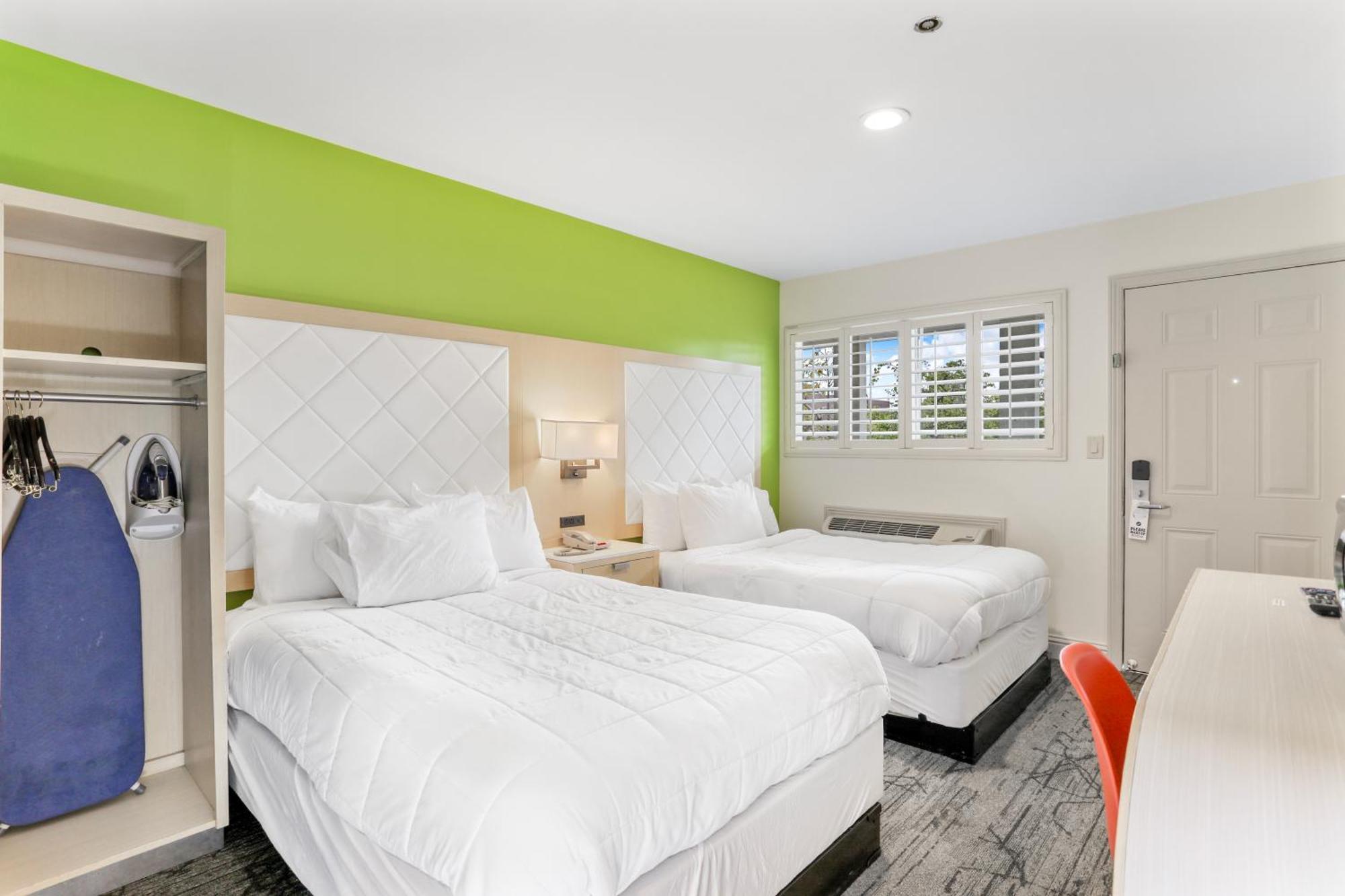 Signature Inn ברקלי מראה חיצוני תמונה