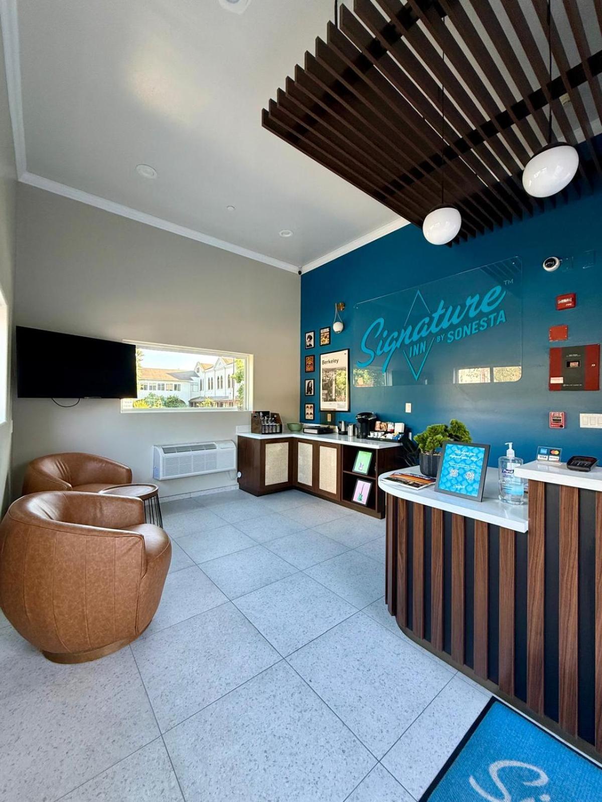Signature Inn ברקלי מראה חיצוני תמונה
